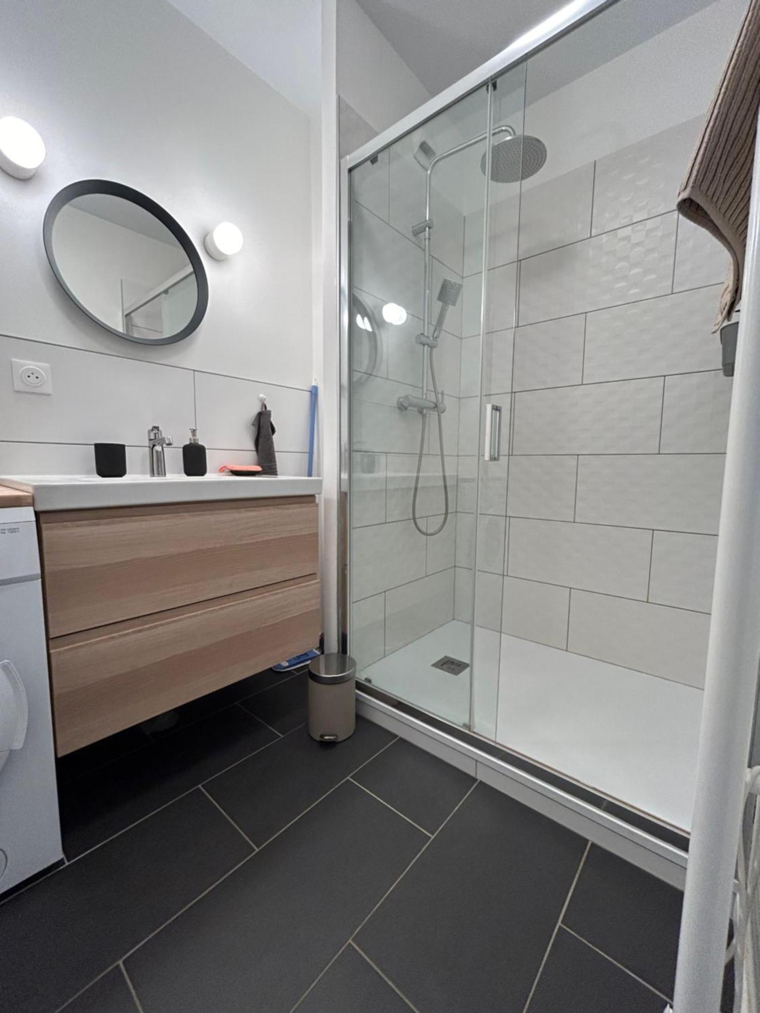 Le Patio : Appartement Chic 3 Chambres Au Coeur De Pau Εξωτερικό φωτογραφία