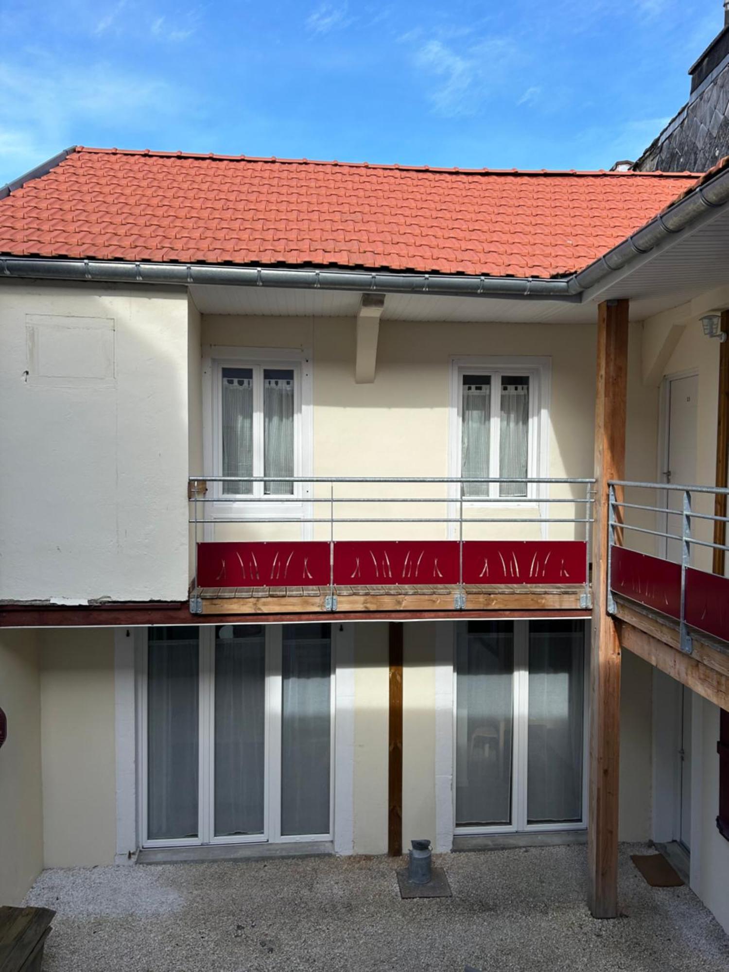 Le Patio : Appartement Chic 3 Chambres Au Coeur De Pau Εξωτερικό φωτογραφία